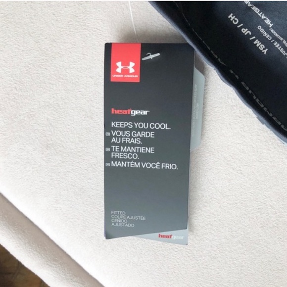 Under Armour Heatgear Technology Workout Shirt - Picture 6 of 10